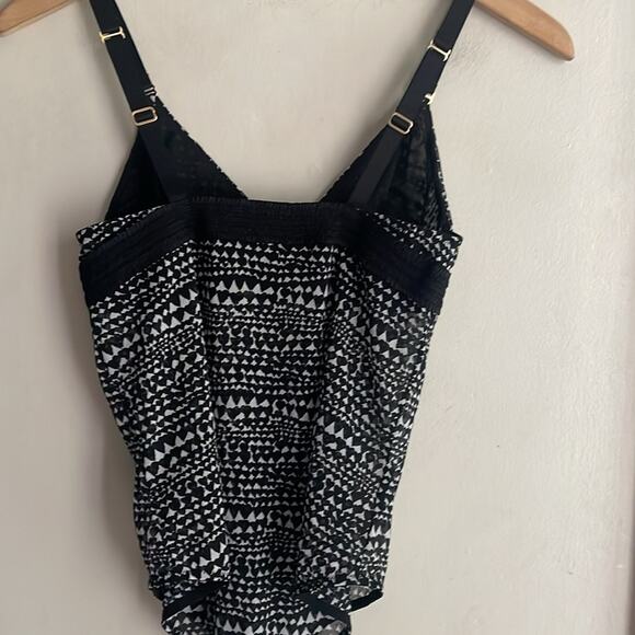 Stella McCartney Florence Fluttering Bodysuit Black Heart Print - Picture 11 of 16